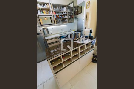 Apartamento à venda com 74m², 2 quartos e 2 vagasCozinha