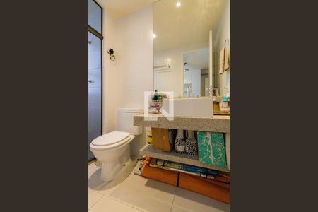 Apartamento à venda com 74m², 2 quartos e 2 vagasBanheiro do Quarto 1