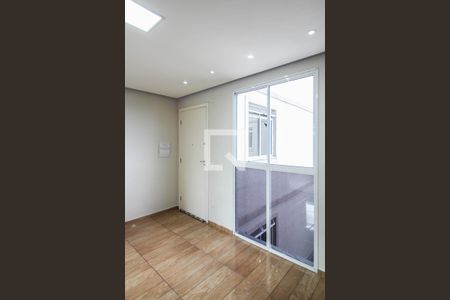 Sala de apartamento para alugar com 2 quartos, 43m² em Banco de Areia, Mesquita