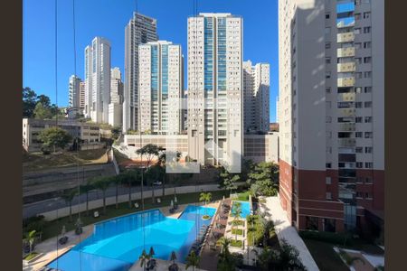Apartamento à venda com 101m², 3 quartos e 2 vagas Apartamento à venda com 101m², 3 quartos e 2 vagasÁrea comum - Piscina