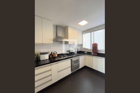 Apartamento à venda com 101m², 3 quartos e 2 vagas Apartamento à venda com 101m², 3 quartos e 2 vagasCozinha