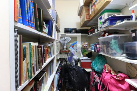 Apartamento à venda com 100m², 3 quartos e 1 vaga Apartamento à venda com 100m², 3 quartos e 1 vagaDespensa