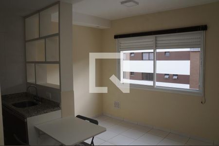 Sala de apartamento para alugar com 1 quarto, 37m² em Bigorrilho, Curitiba