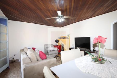Sala 1 de casa para alugar com 3 quartos, 150m² em Cidade São Mateus, São Paulo