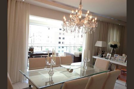 Apartamento à venda com 119m², 3 quartos e 2 vagas