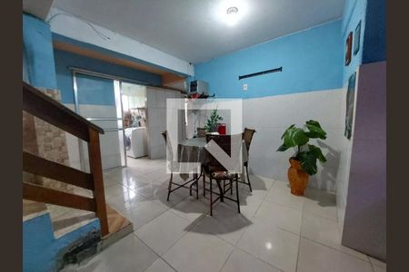 Casa à venda com 5 quartos, 250m² em Teresópolis, Porto Alegre