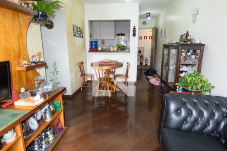 Apartamento para alugar com 69m², 3 quartos e 1 vaga Apartamento para alugar com 69m², 3 quartos e 1 vagaSala