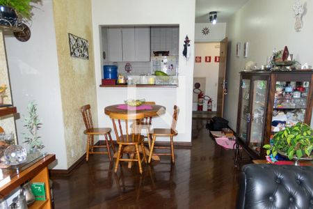 Apartamento para alugar com 69m², 3 quartos e 1 vaga