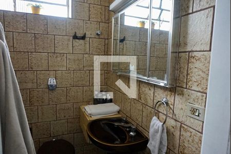Banheiro suite 1 de casa à venda com 4 quartos, 200m² em Chácara Santo Antônio, São Paulo