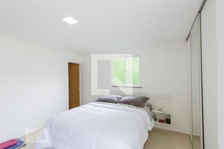 Casa de condomínio para alugar com 180m², 3 quartos e 2 vagas Casa de condomínio para alugar com 180m², 3 quartos e 2 vagasSuíte