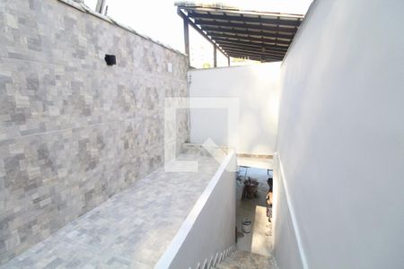 Casa de condomínio para alugar com 180m², 3 quartos e 2 vagasEntrada