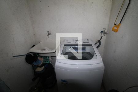 Casa de condomínio para alugar com 180m², 3 quartos e 2 vagasÁrea de Serviço