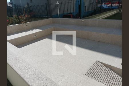 Apartamento para alugar com 90m², 2 quartos e 1 vaga Apartamento para alugar com 90m², 2 quartos e 1 vagaDeck de concreto