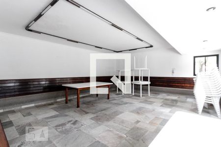 Apartamento à venda com 207m², 3 quartos e 3 vagas Apartamento à venda com 207m², 3 quartos e 3 vagasSalão