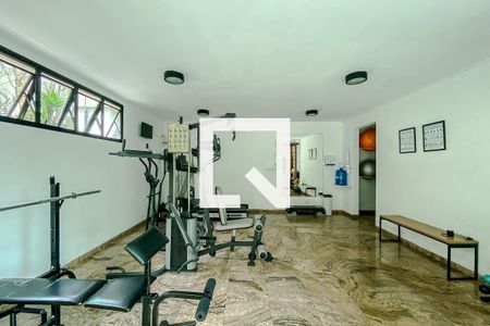 Apartamento à venda com 207m², 3 quartos e 3 vagas Apartamento à venda com 207m², 3 quartos e 3 vagasAcademia