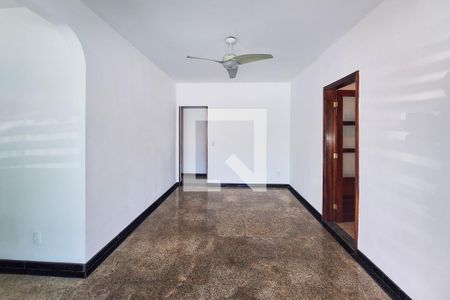 Sala de casa para alugar com 3 quartos, 360m² em Serra Grande, Niterói