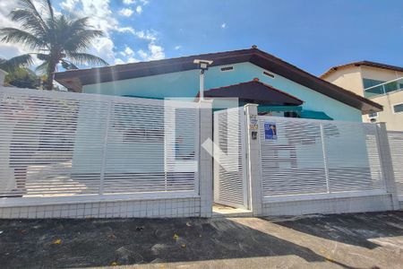 Casa para alugar com 360m², 3 quartos e 2 vagasFachada