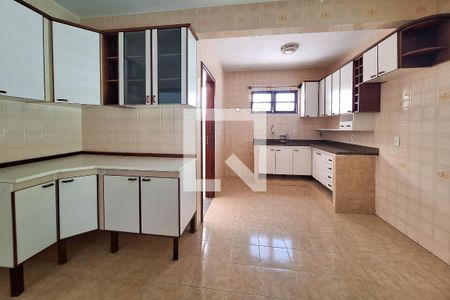 Casa para alugar com 360m², 3 quartos e 2 vagasCozinha