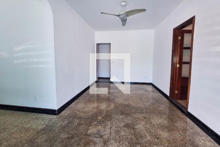 Sala de casa para alugar com 3 quartos, 360m² em Serra Grande, Niterói