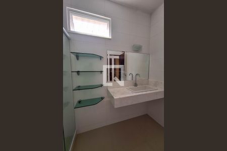 Casa para alugar com 360m², 3 quartos e 2 vagasBanheiro