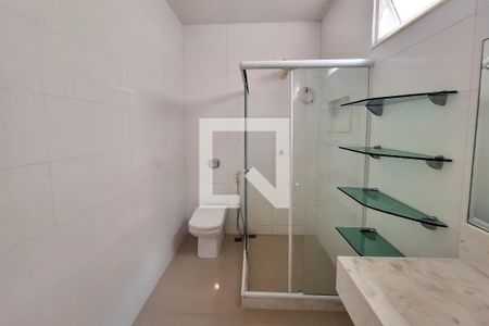 Casa para alugar com 360m², 3 quartos e 2 vagasBanheiro