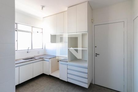 Apartamento para alugar com 140m², 4 quartos e 3 vagas Apartamento para alugar com 140m², 4 quartos e 3 vagasCozinha