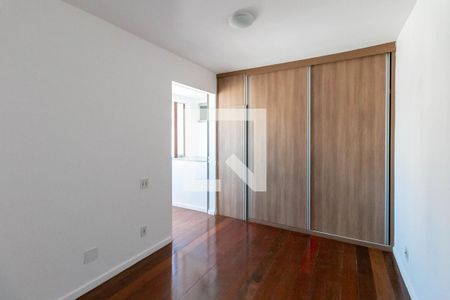 Apartamento para alugar com 140m², 4 quartos e 3 vagas Apartamento para alugar com 140m², 4 quartos e 3 vagasQuarto Suíte