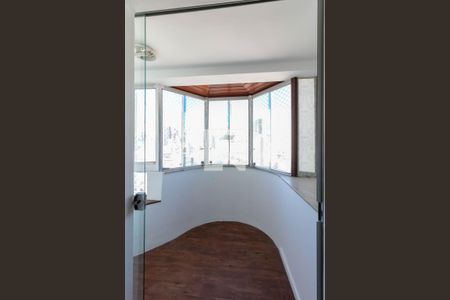 Apartamento para alugar com 140m², 4 quartos e 3 vagas Apartamento para alugar com 140m², 4 quartos e 3 vagasQuarto Suíte