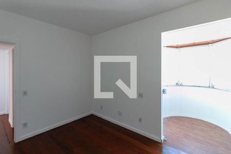 Apartamento para alugar com 140m², 4 quartos e 3 vagas Apartamento para alugar com 140m², 4 quartos e 3 vagasQuarto Suíte