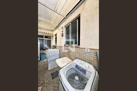 Apartamento à venda com 80m², 2 quartos e 1 vagaÁrea de Serviço