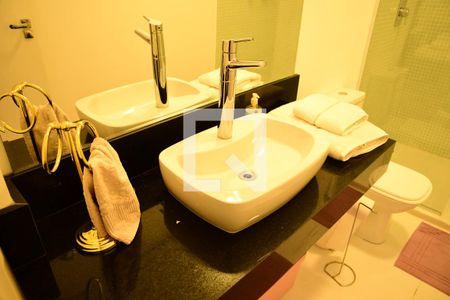 Apartamento para alugar com 110m², 2 quartos e 3 vagasBanheiro da Suíte 1