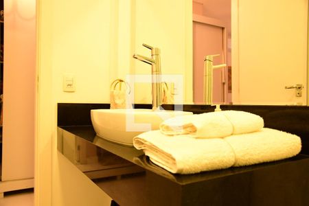 Apartamento para alugar com 110m², 2 quartos e 3 vagasBanheiro da Suíte 1