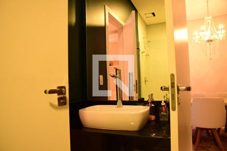 Apartamento para alugar com 110m², 2 quartos e 3 vagasBanheiro da Suíte 2