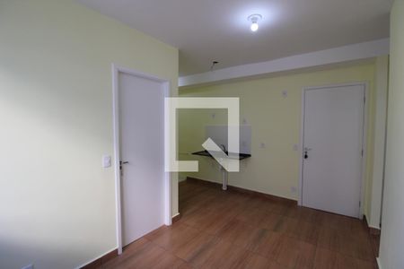 Sala/Cozinha de apartamento à venda com 2 quartos, 37m² em Vila Diva, São Paulo