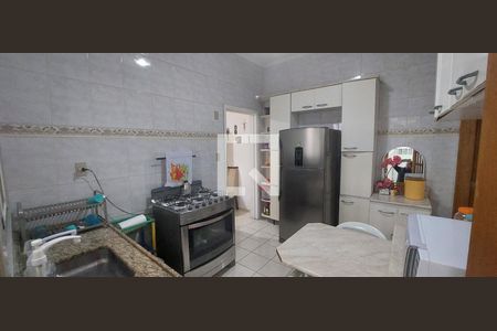 Casa à venda com 100m², 3 quartos e 1 vaga Casa à venda com 100m², 3 quartos e 1 vagaCozinha