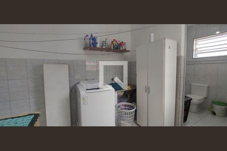 Casa à venda com 100m², 3 quartos e 1 vaga Casa à venda com 100m², 3 quartos e 1 vagaÁrea de serviços