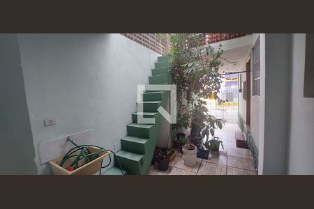 Casa à venda com 100m², 3 quartos e 1 vaga Casa à venda com 100m², 3 quartos e 1 vagaQuintal