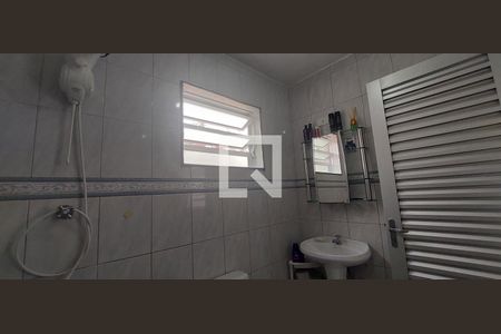 Casa à venda com 100m², 3 quartos e 1 vaga Casa à venda com 100m², 3 quartos e 1 vagaBanheiro 1