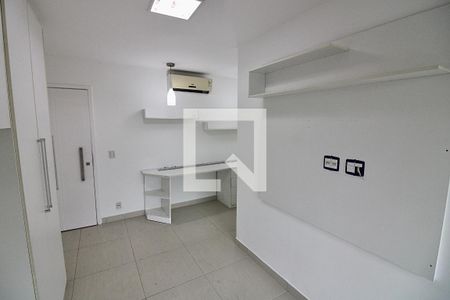 Suíte 1 de casa de condomínio para alugar com 5 quartos, 180m² em Vargem Pequena, Rio de Janeiro