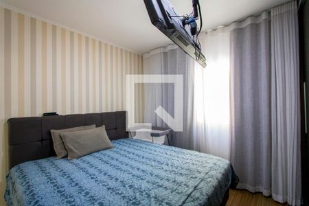 Quarto 1 - Suíte  de casa para alugar com 3 quartos, 244m² em Vila Mazzei, Santo André