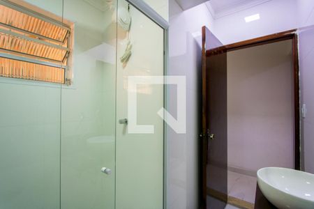 Casa à venda com 244m², 3 quartos e 2 vagasBanheiro social