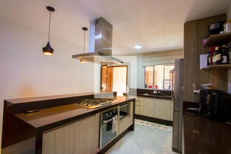 Casa à venda com 244m², 3 quartos e 2 vagas Casa à venda com 244m², 3 quartos e 2 vagasCozinha