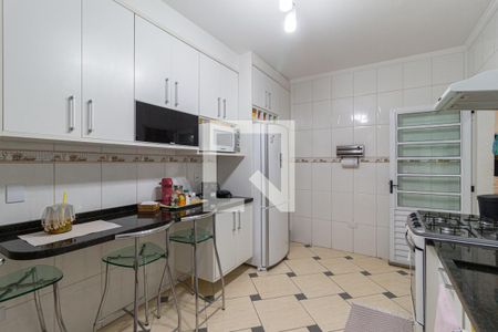Casa à venda com 184m², 3 quartos e 2 vagasCozinha