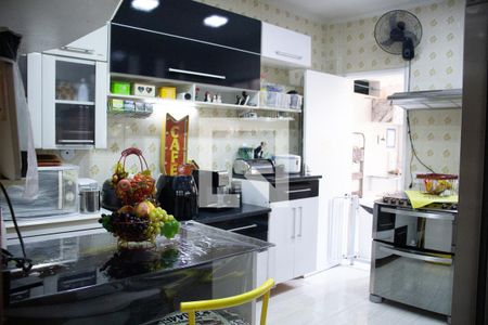 Apartamento à venda com 100m², 2 quartos e 1 vagaCozinha