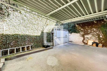 Casa à venda com 238m², 3 quartos e 3 vagasGaragem