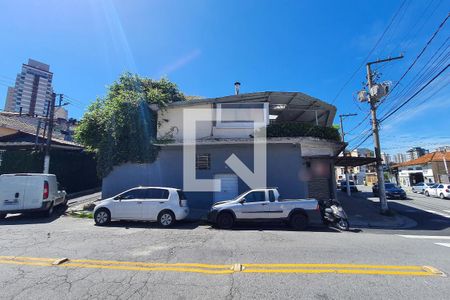 Casa à venda com 238m², 3 quartos e 3 vagasFachada