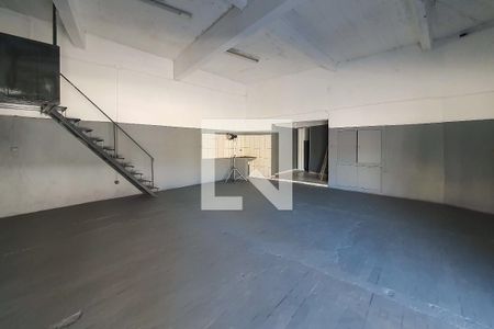 Casa à venda com 238m², 3 quartos e 3 vagasSalão