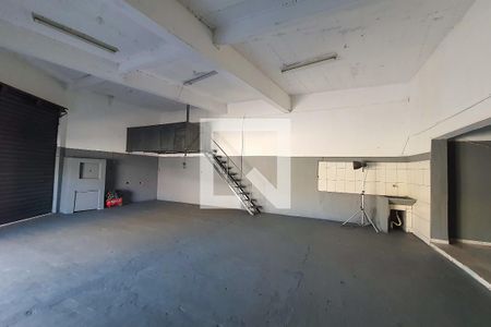 Casa à venda com 238m², 3 quartos e 3 vagasSalão