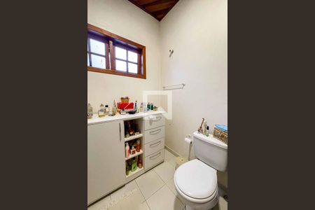 Casa à venda com 238m², 3 quartos e 3 vagasBanheiro da Suíte 2