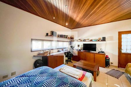 Casa à venda com 238m², 3 quartos e 3 vagasSuíte 2